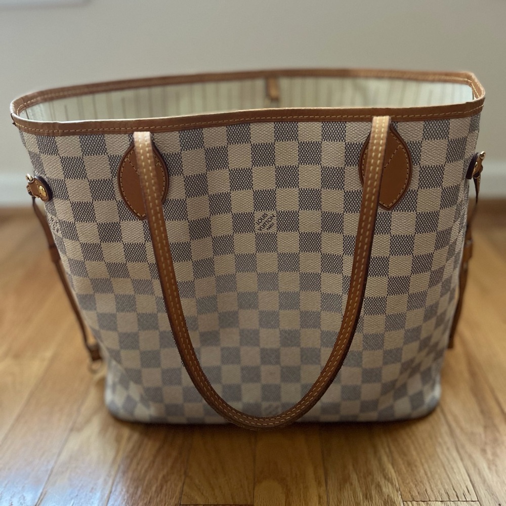 Authentic Louis Vuitton Neverfull MM